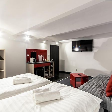 Silesia Residence ออสตราวา ภายนอก รูปภาพ A typical studio apartment