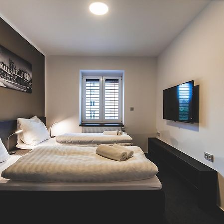 Silesia Residence ออสตราวา ภายนอก รูปภาพ A typical room at the hotel