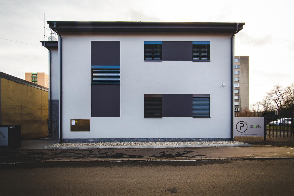 Silesia Residence ออสตราวา ภายนอก รูปภาพ The new building of the Institute of Photonics