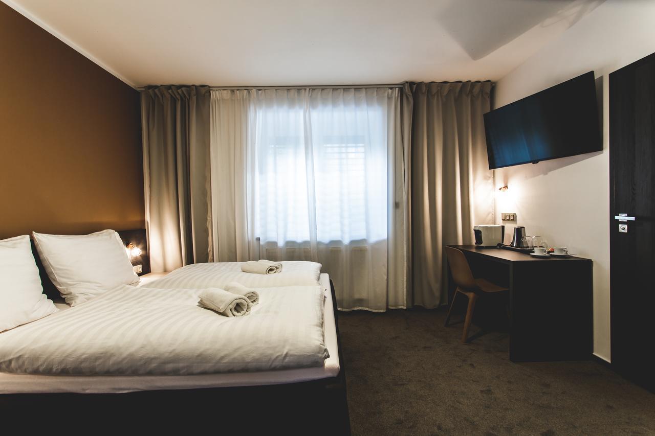 Silesia Residence ออสตราวา ภายนอก รูปภาพ A room at the hotel