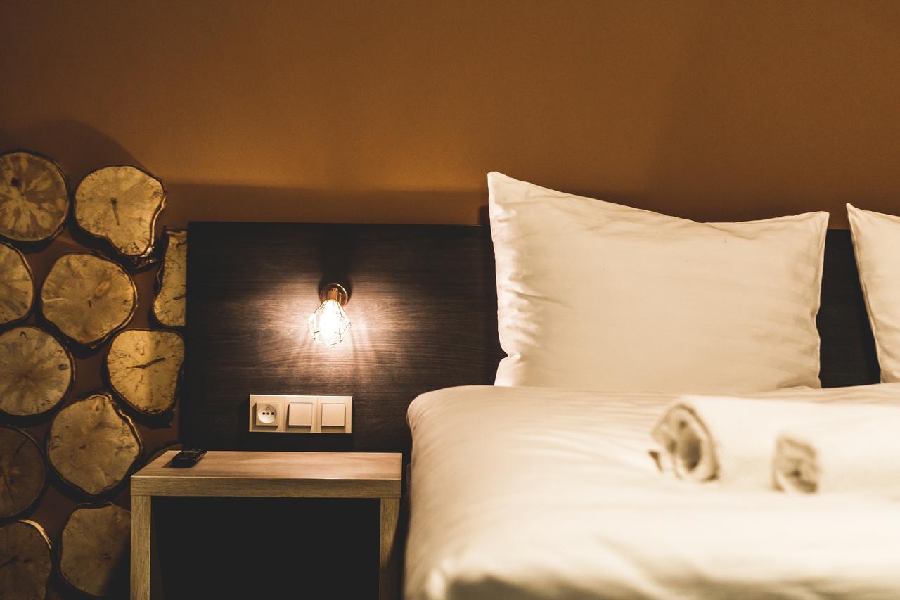 Silesia Residence ออสตราวา ภายนอก รูปภาพ A bedroom at the hotel